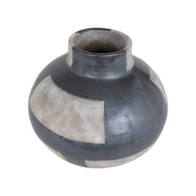 Load image into Gallery viewer, Maeva Vase
